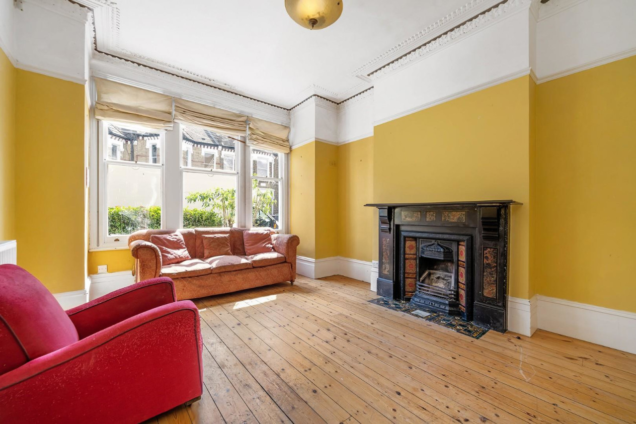 Properties for sale Keating Estates