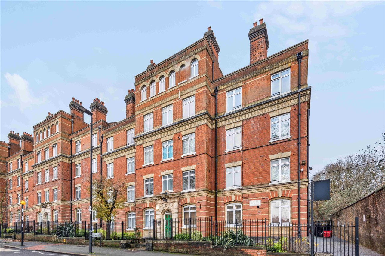 Peabody Estate, Rosendale Road, SE24