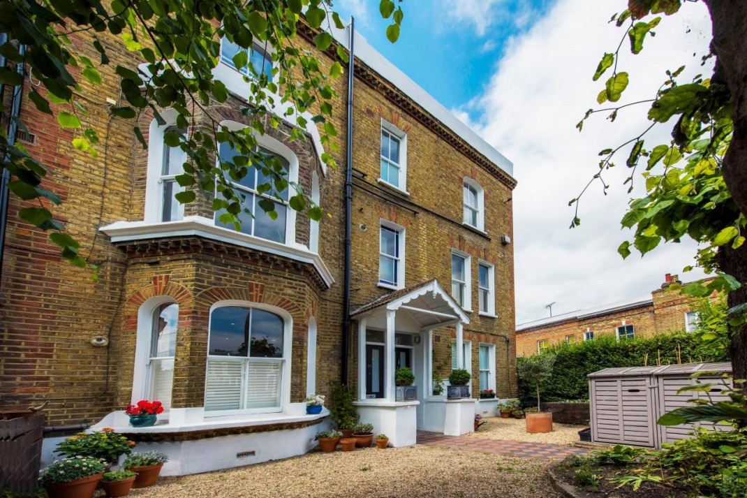 Flat for sale on Shakespeare Road, SE24, Ref 29093267 Keating Estates