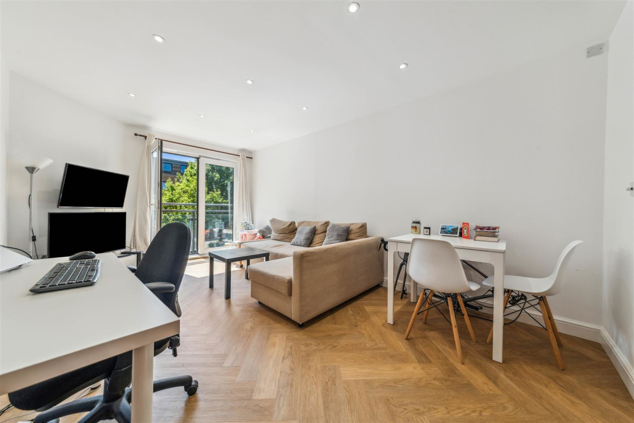 Effra Parade, SW2