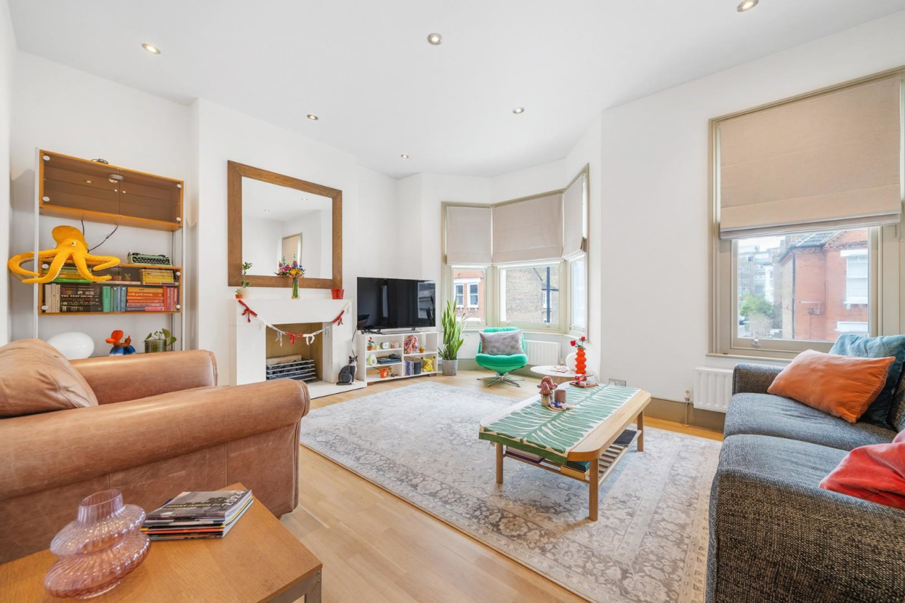 Brading Road, SW2