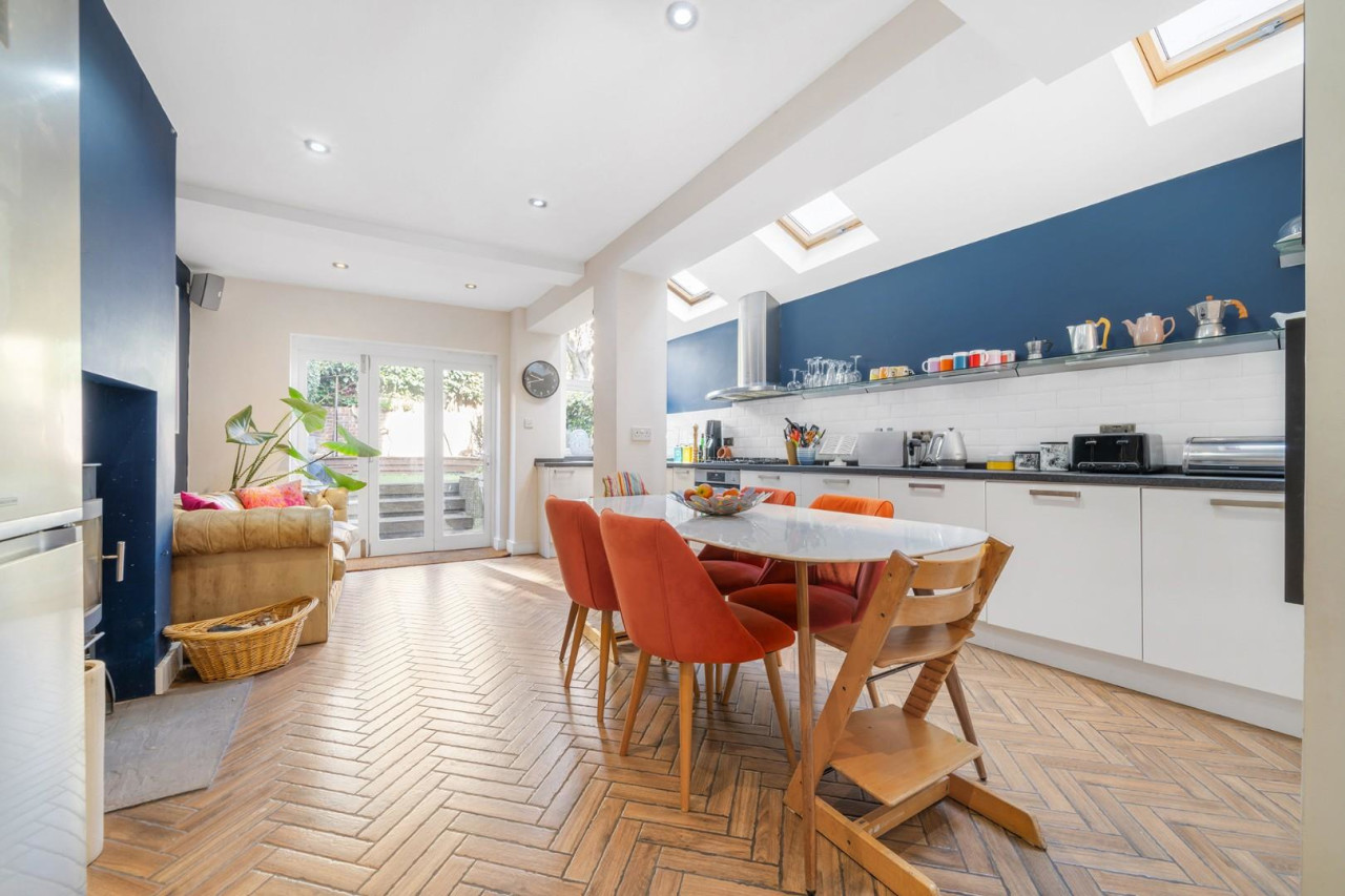 Leander Road, SW2