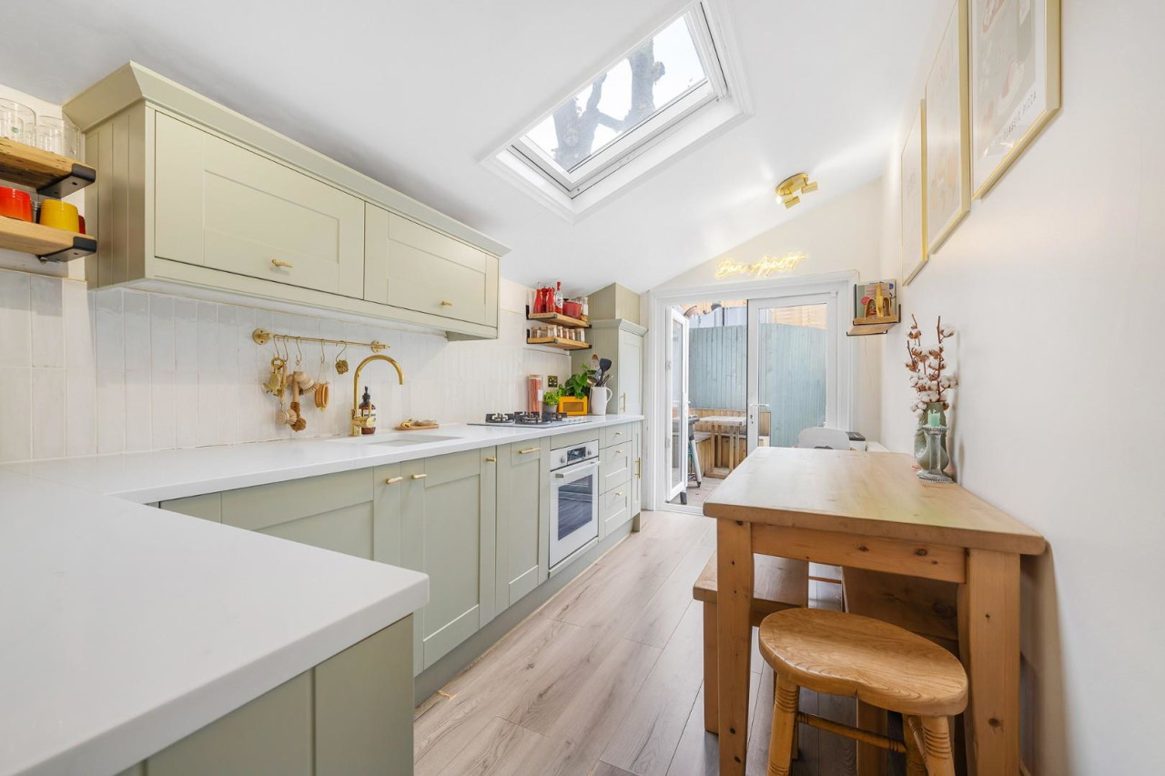 Ballater Road, SW2