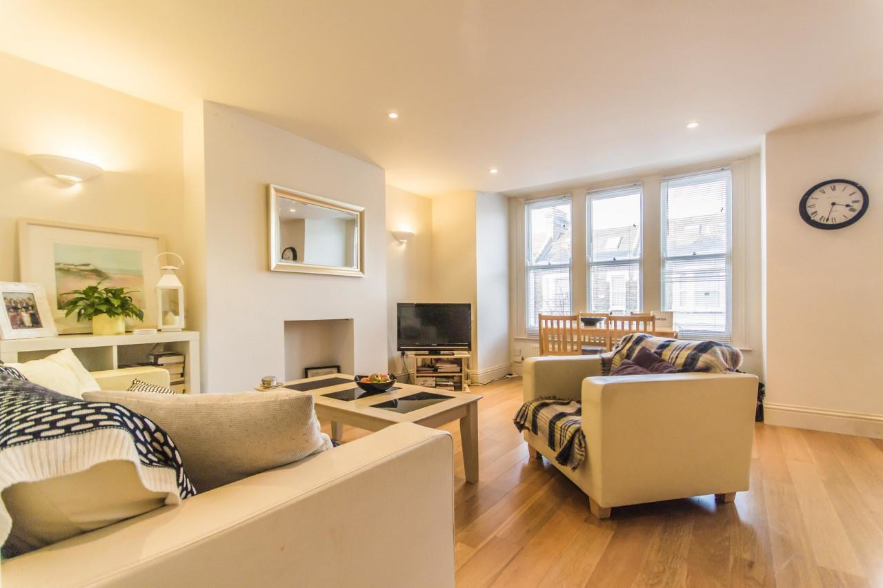 Narbonne Avenue, SW4