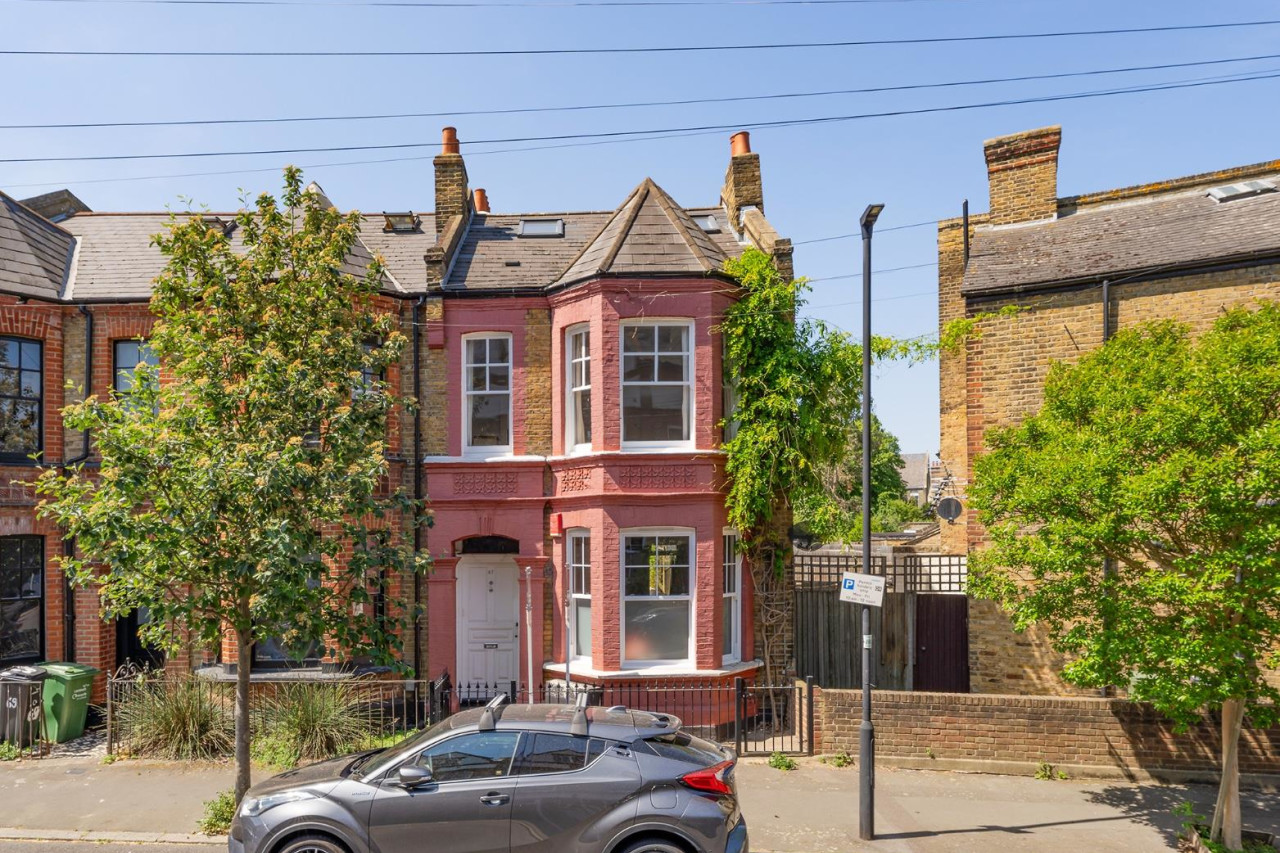 Endymion Road, SW2