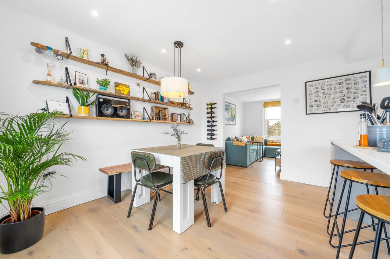 Hinton Road, SE24