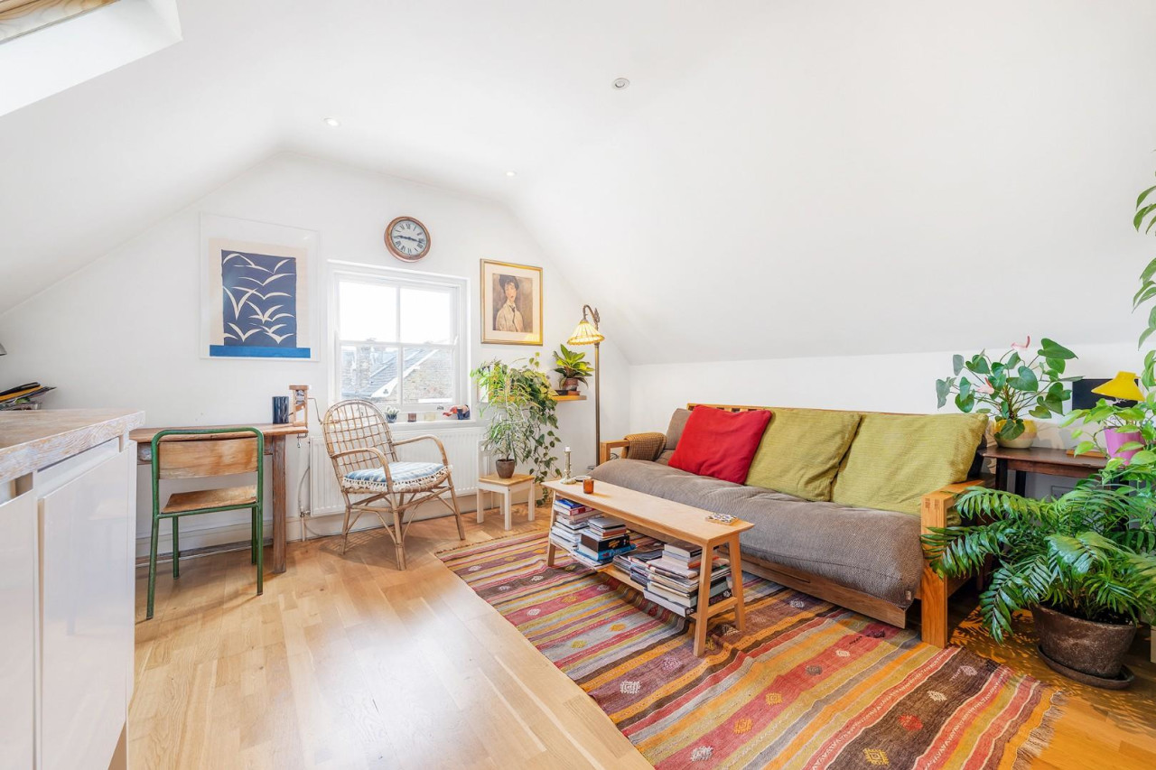 Hayter Road, SW2