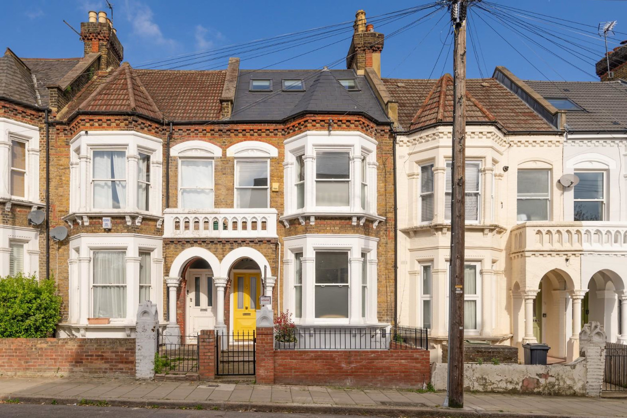 Leander Road, SW2