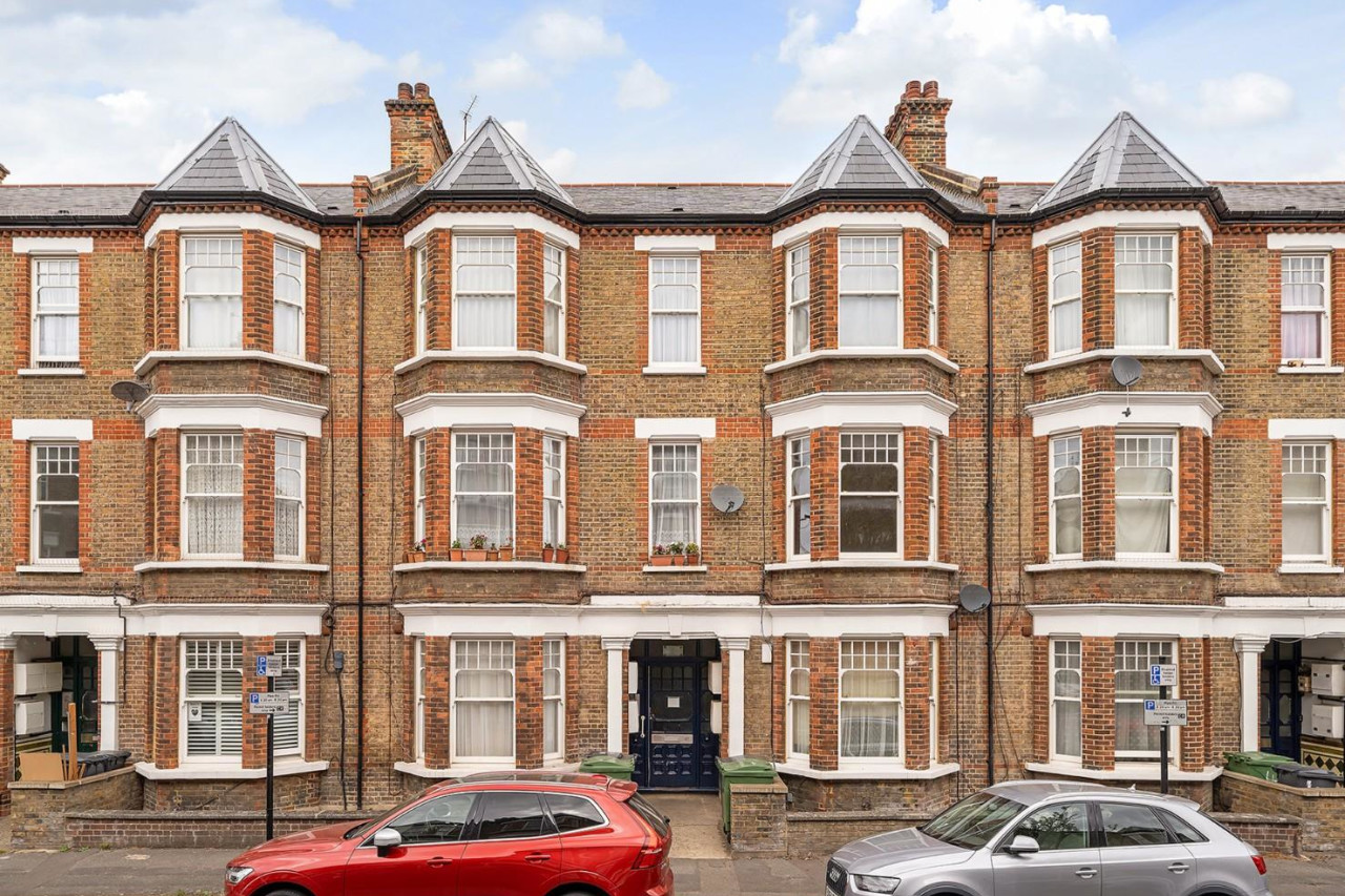 Bromell's Road, SW4