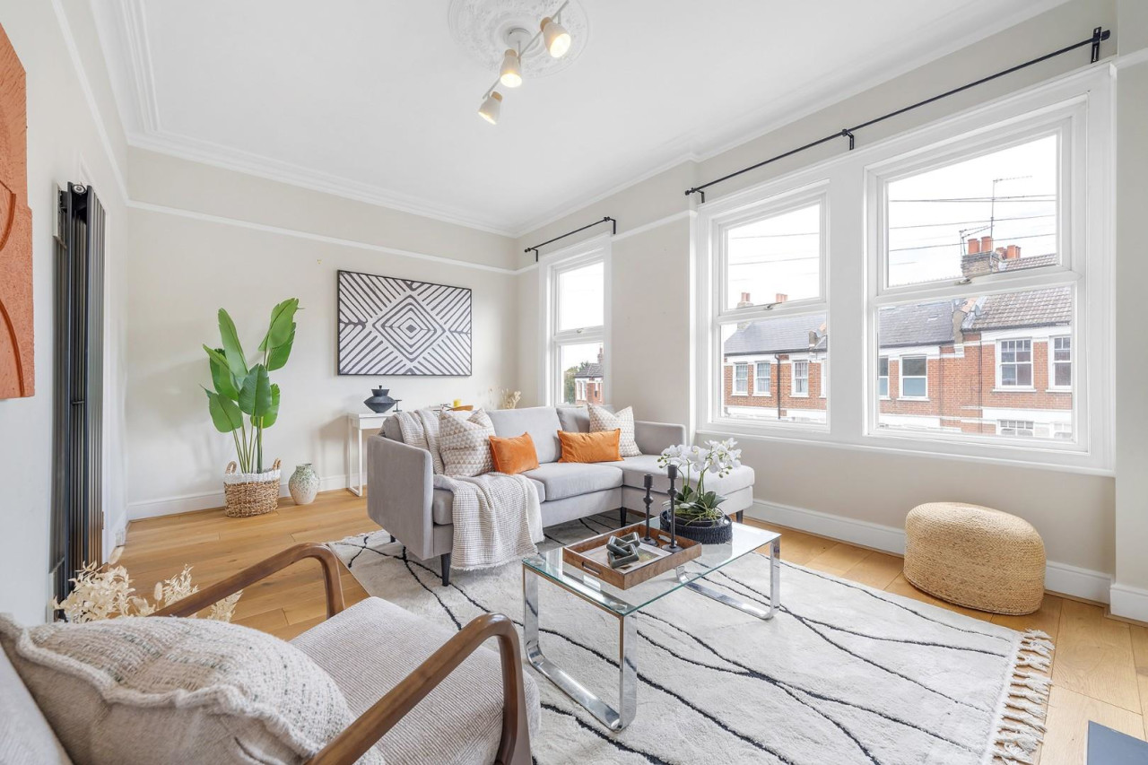 Kingswood Road, SW2