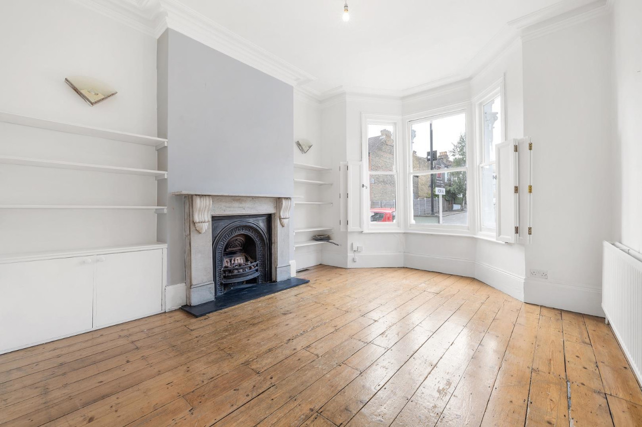 Brading Road, SW2