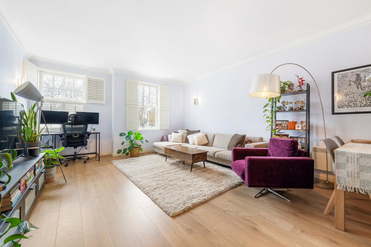 Clapham Park Road, SW4