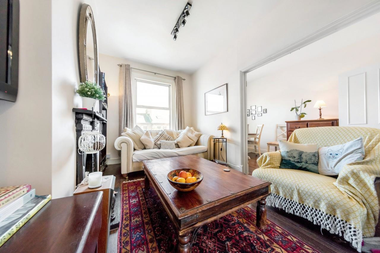 Queenstown Road, SW8