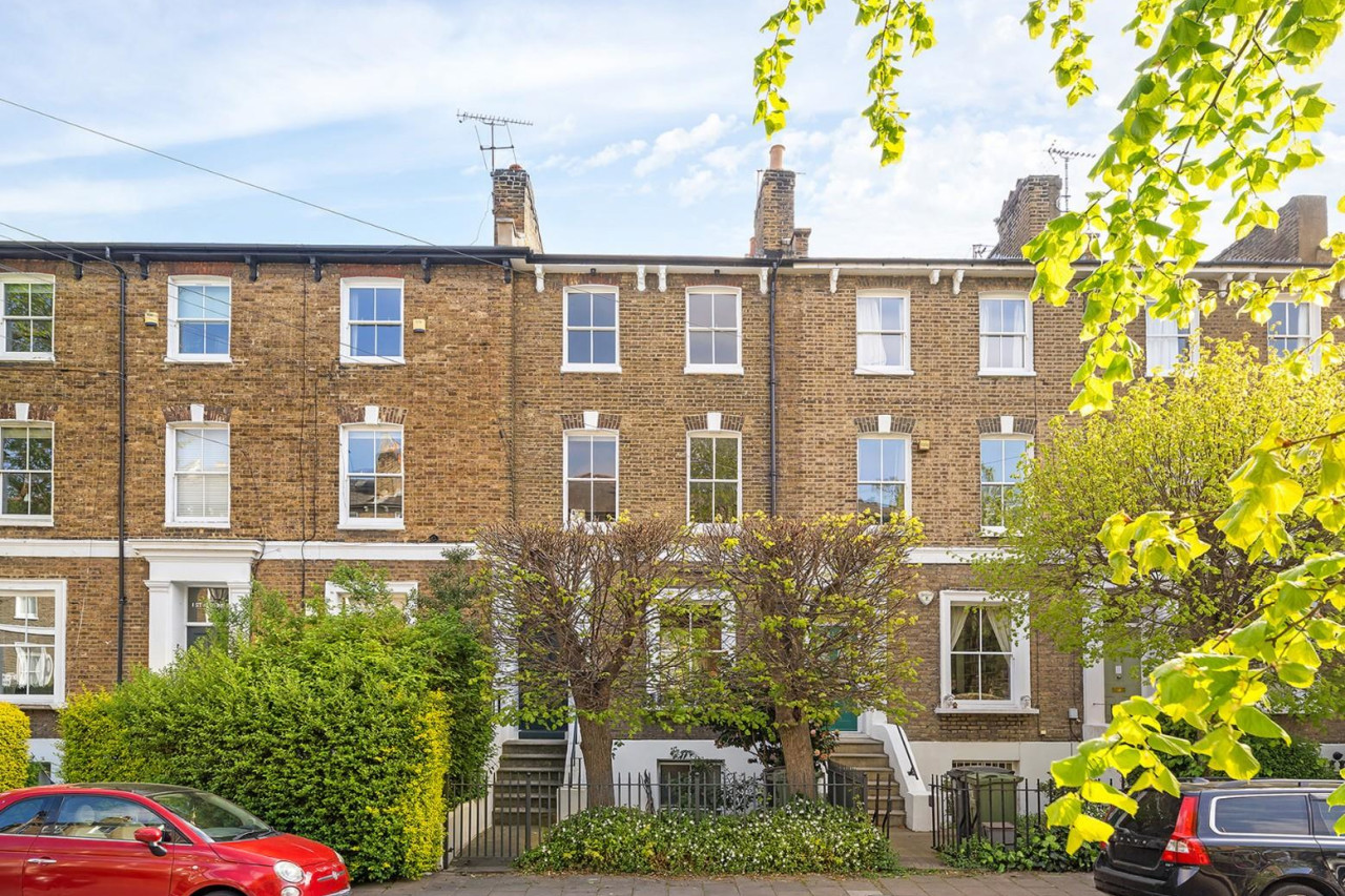 St. Martin's Road, SW9