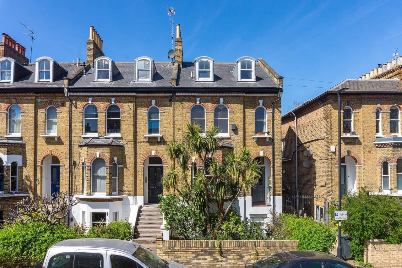 Milton Road, SE24