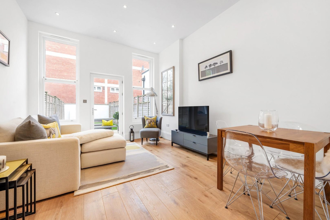 Rosebery Road, SW2