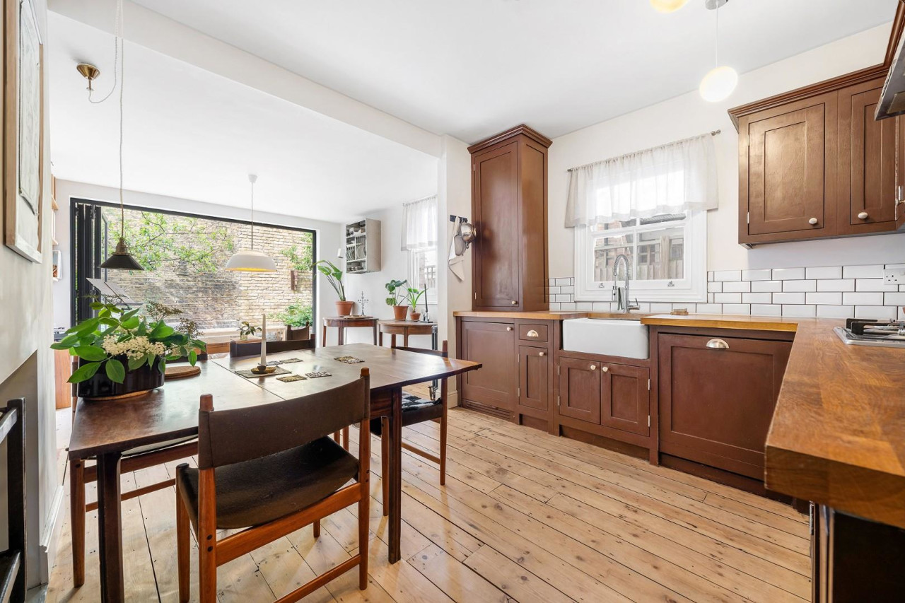 Herne Hill Road, SE24