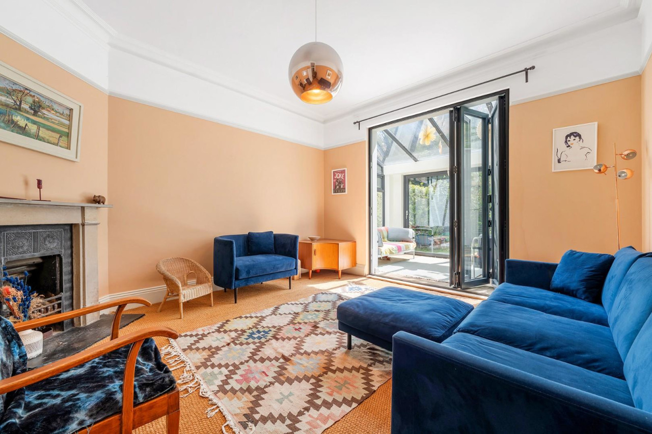 Kingsmead Road, SW2