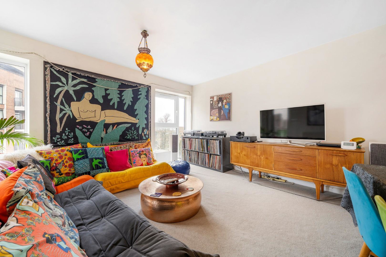 Mullins Place, SW4