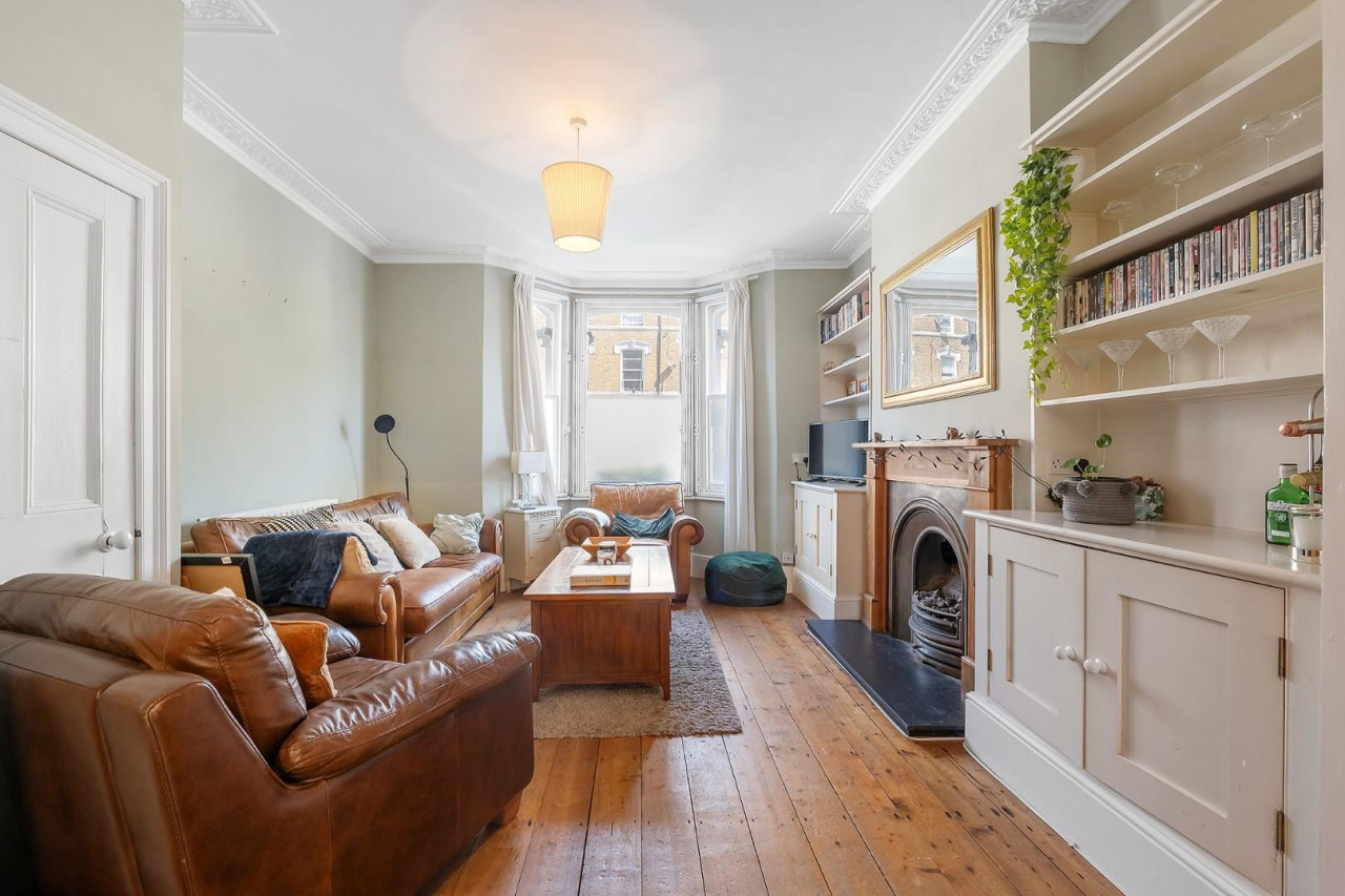 Ferndale Road, SW4
