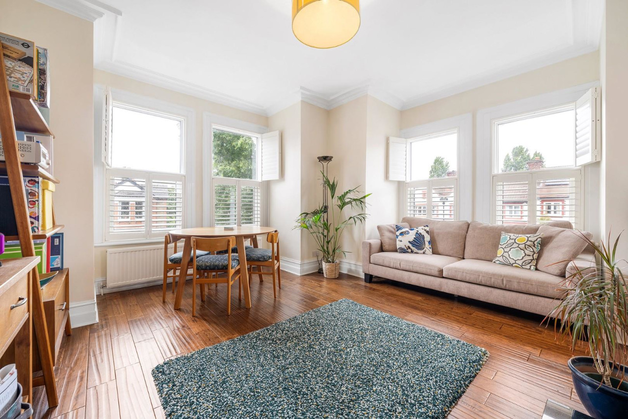 Salford Road, SW2