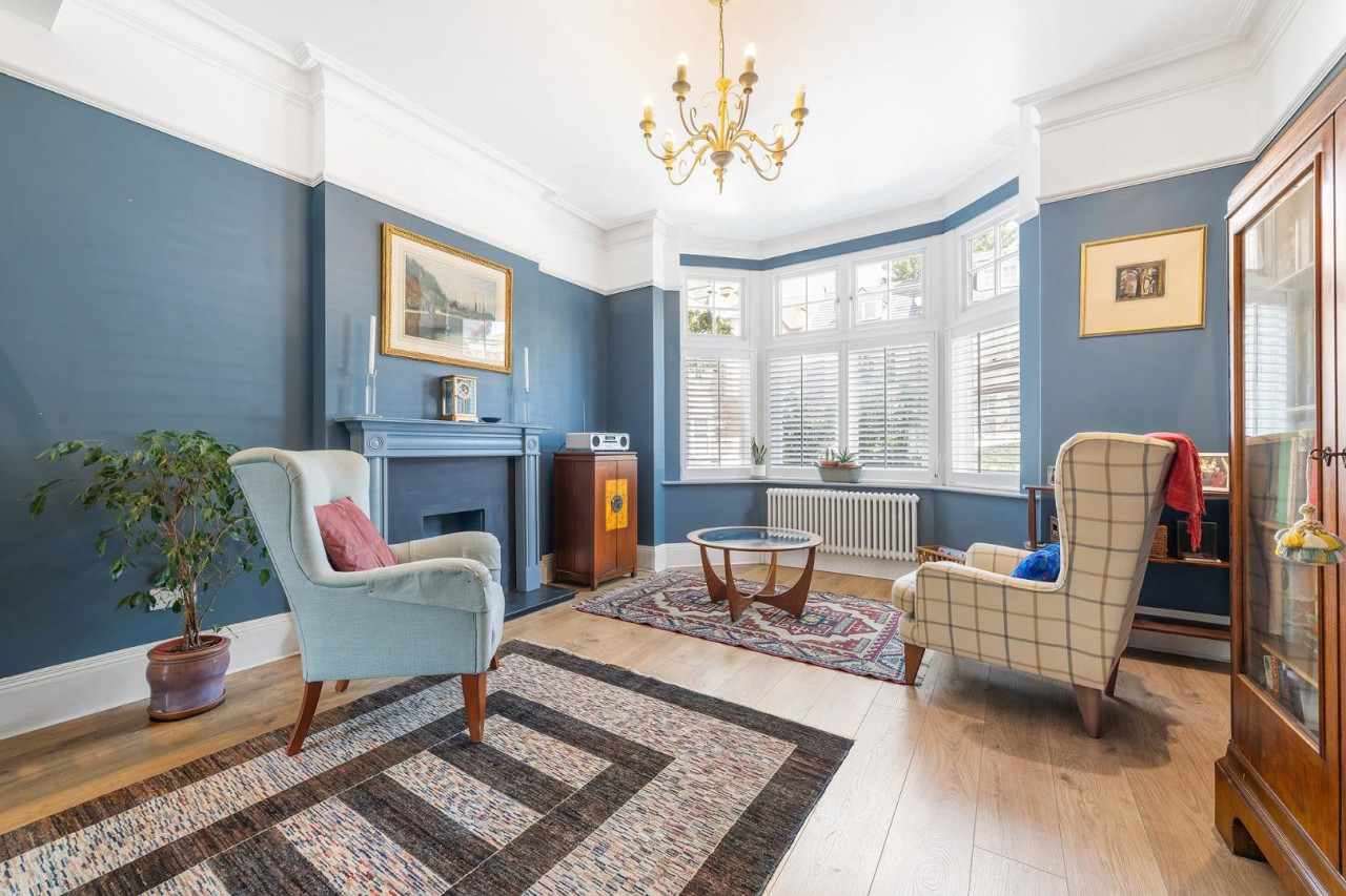 Cricklade Avenue, SW2