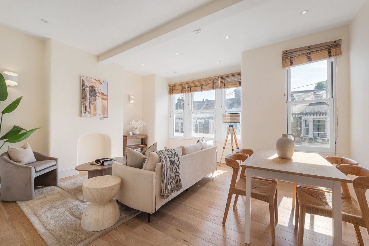 Leander Road, SW2