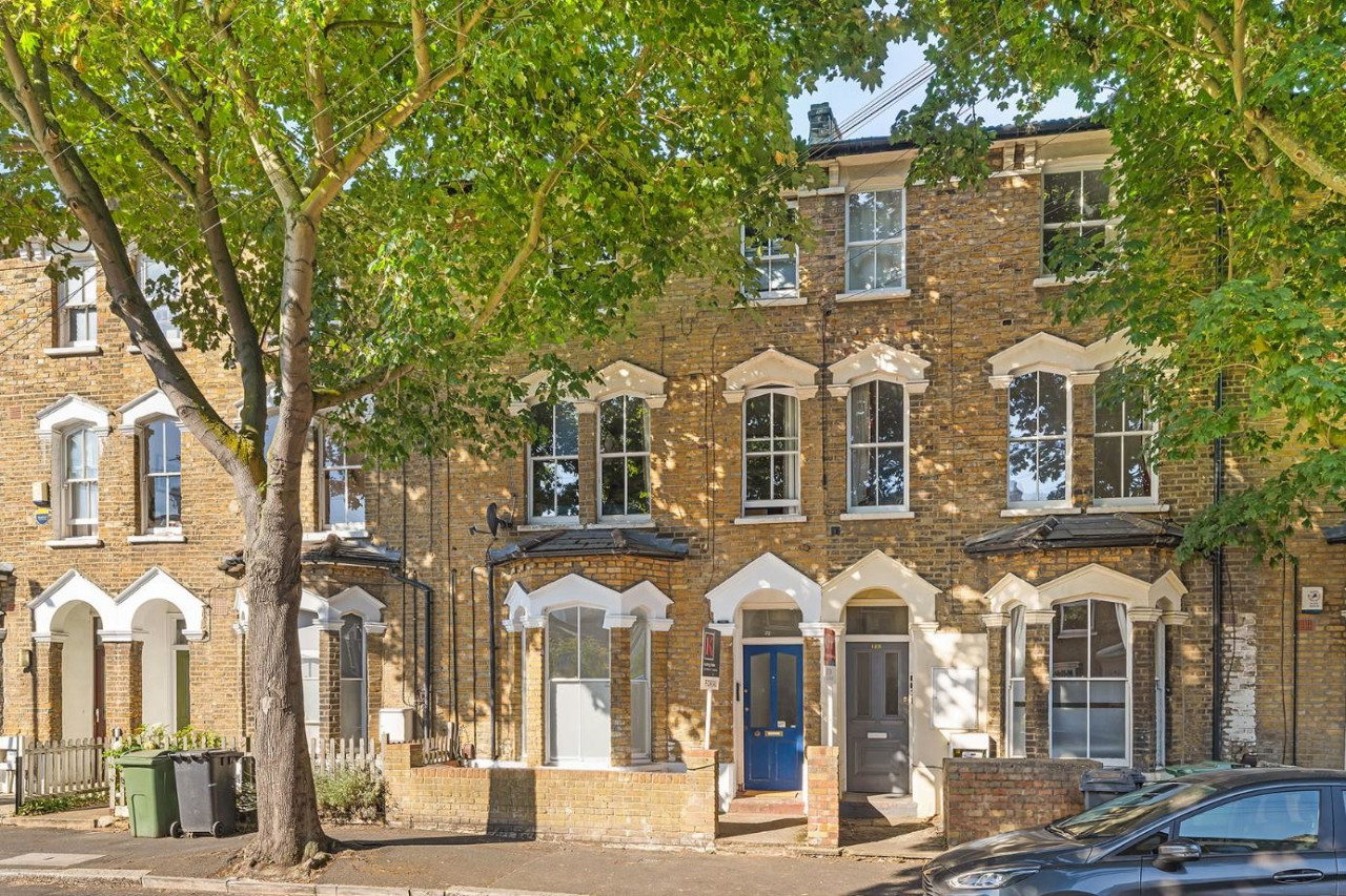 Dalyell Road, SW9
