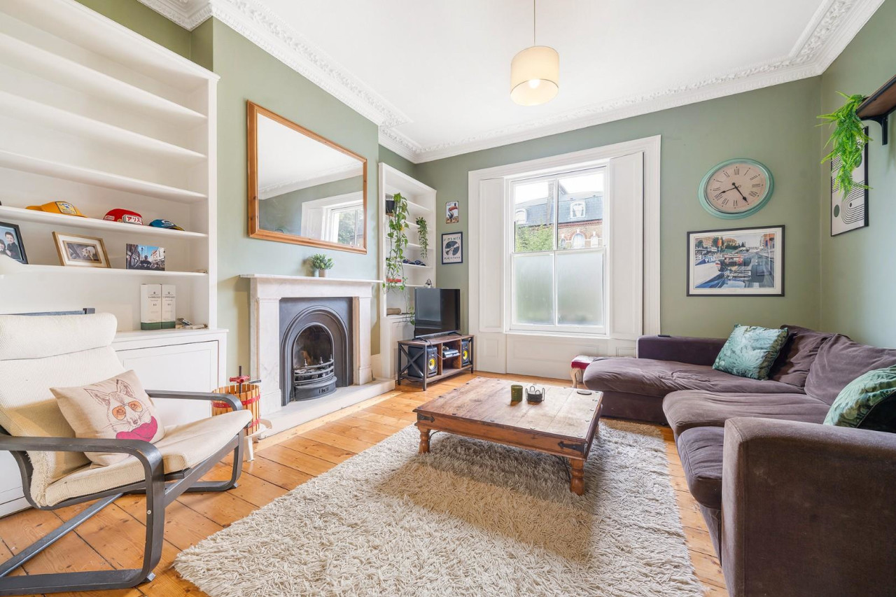 Loughborough Road, SW9