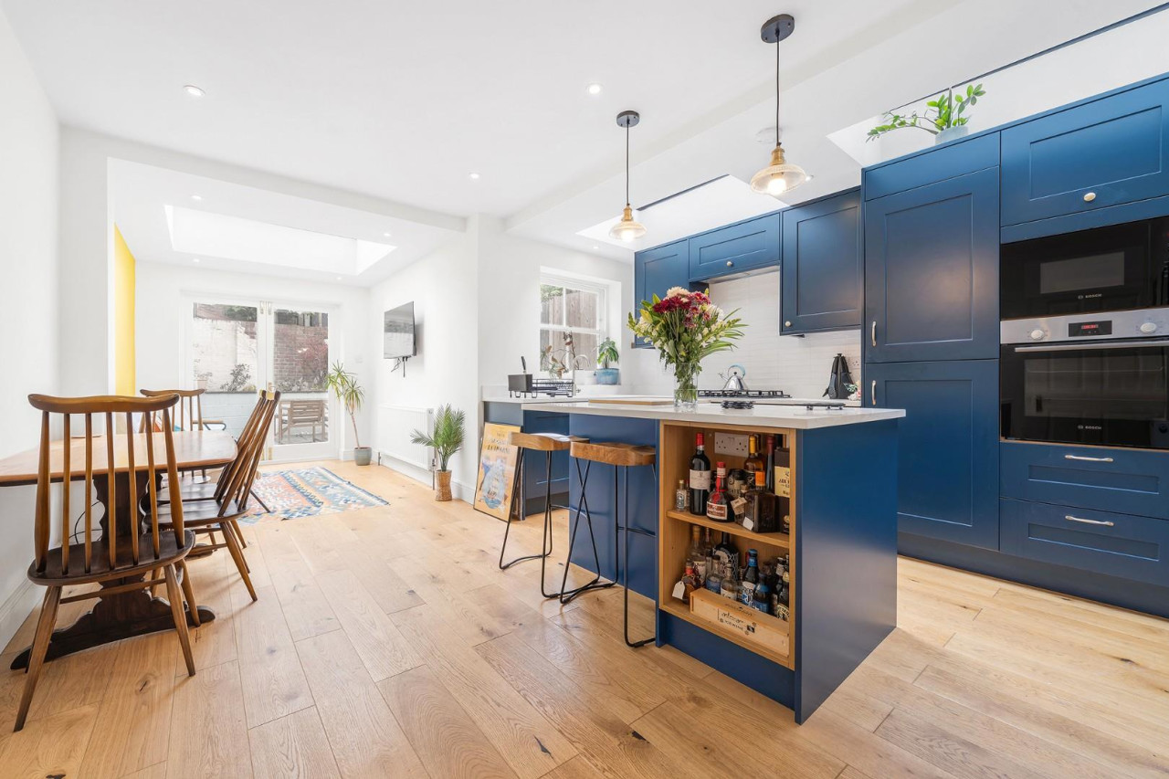 Leander Road, SW2