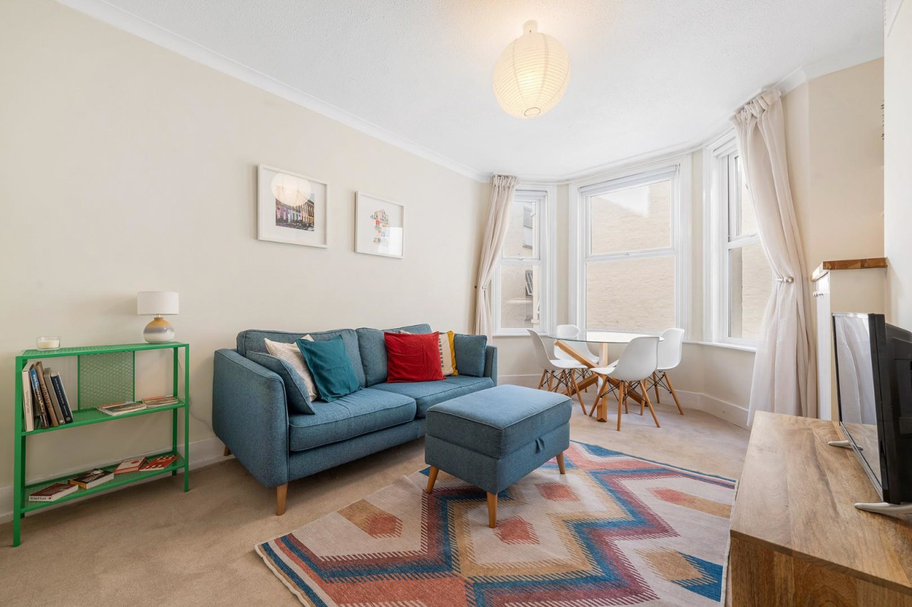 Coldharbour Lane, SW9