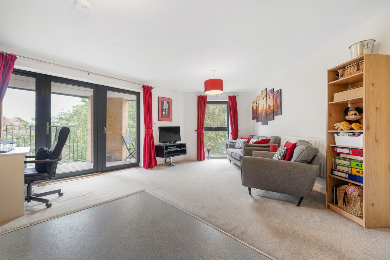Mostyn Road, SW9