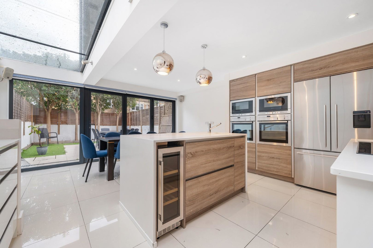 Hargwyne Street, SW9