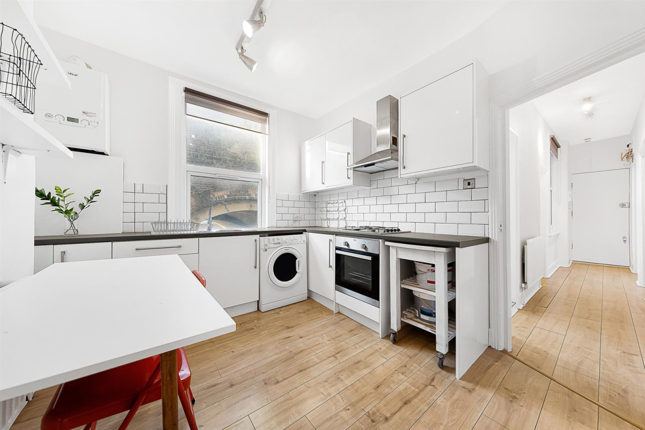 Coldharbour Lane, SW9