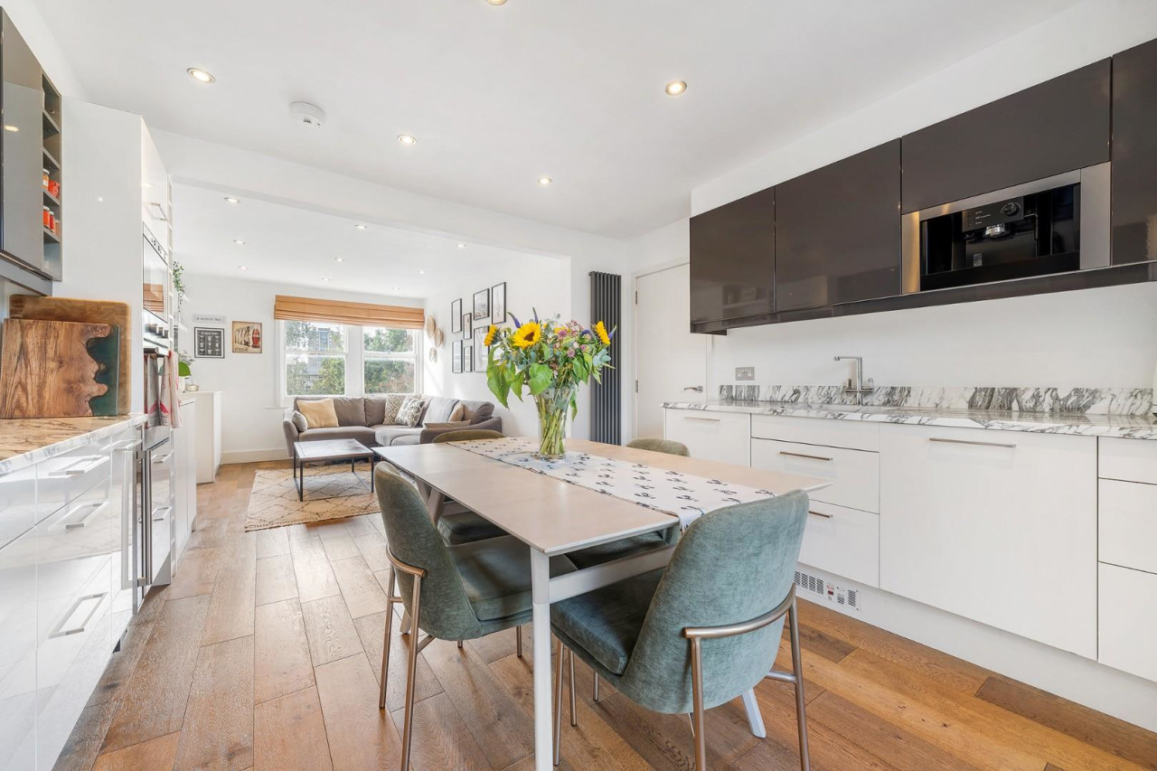 Villa Road, SW9