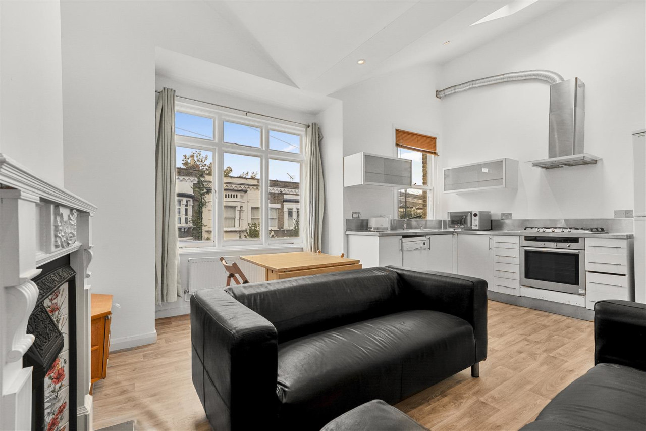 Medora Road, SW2