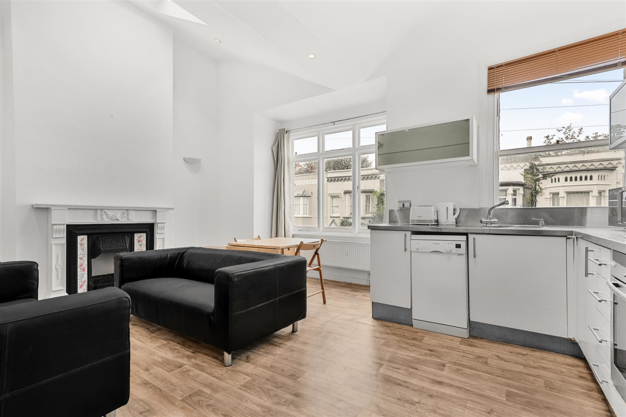 Medora Road, SW2