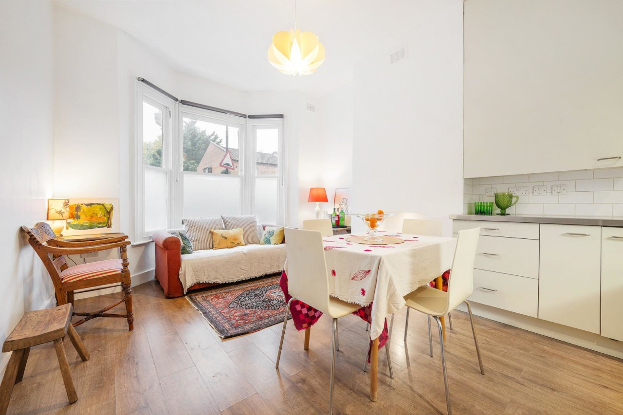 Solon Road, SW2