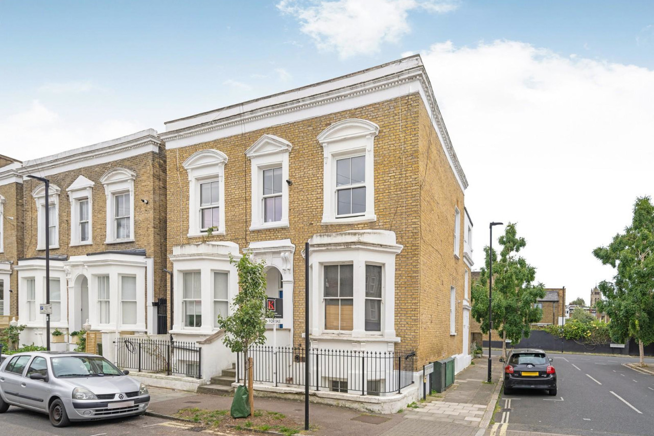 Hayter Road, SW2