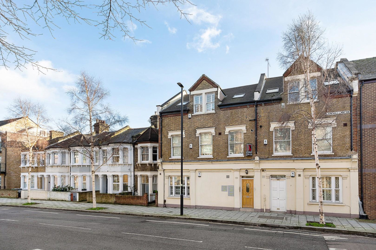 Flat for sale on Larkhall Lane, SW4, Ref 29438486 Keating Estates