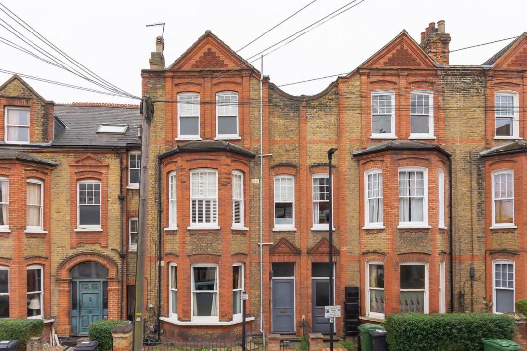 Flat for sale on Trent Road, SW2, Ref 30495390 Keating Estates