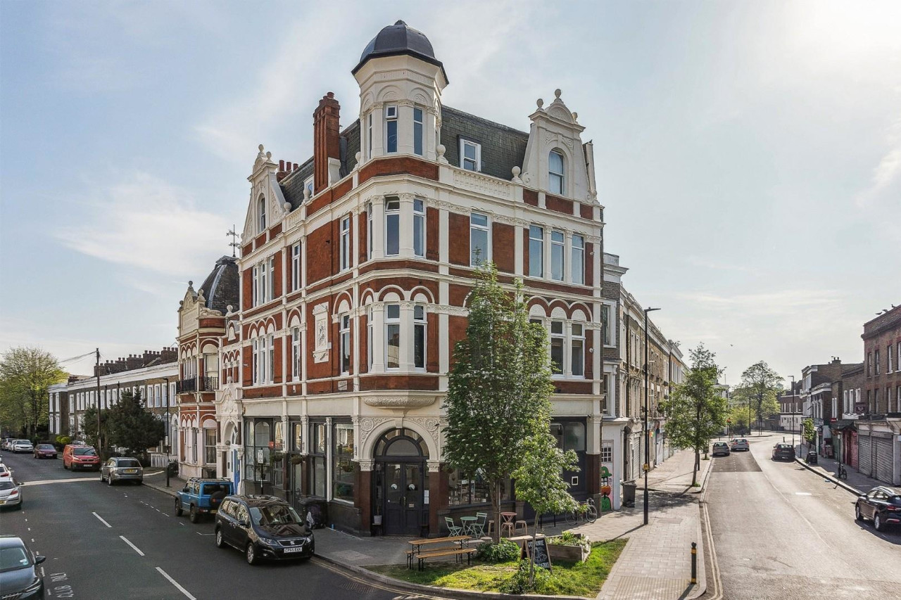 Loughborough Road, SW9